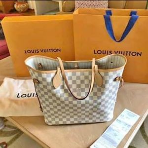 Louis Vuitton. Code SD 0139